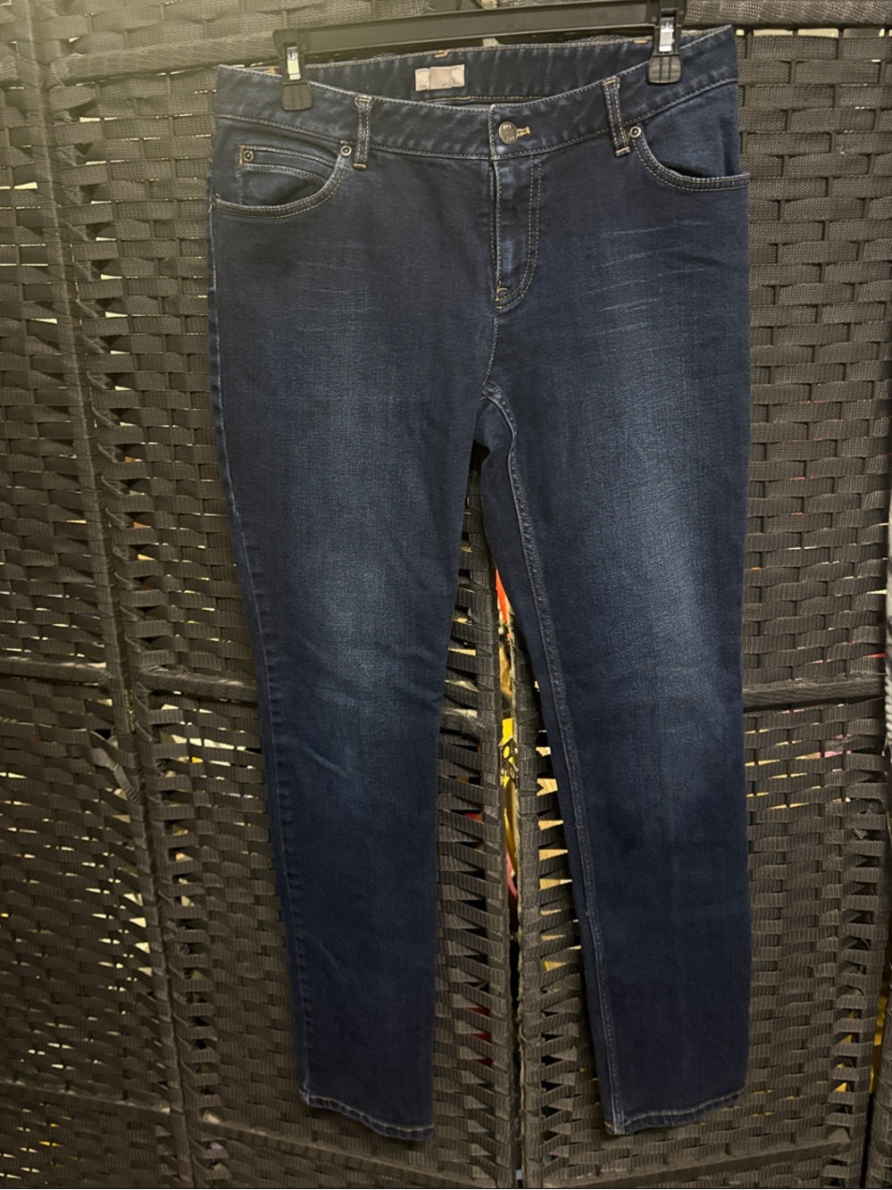 Dark Blue Women's J Jill Stretch Skinny Jeans Size 6 with a 30 inseam.